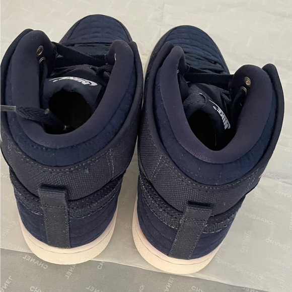 Jordan 1 Retro AJKO Blue Quilted - Picture 3 of 5